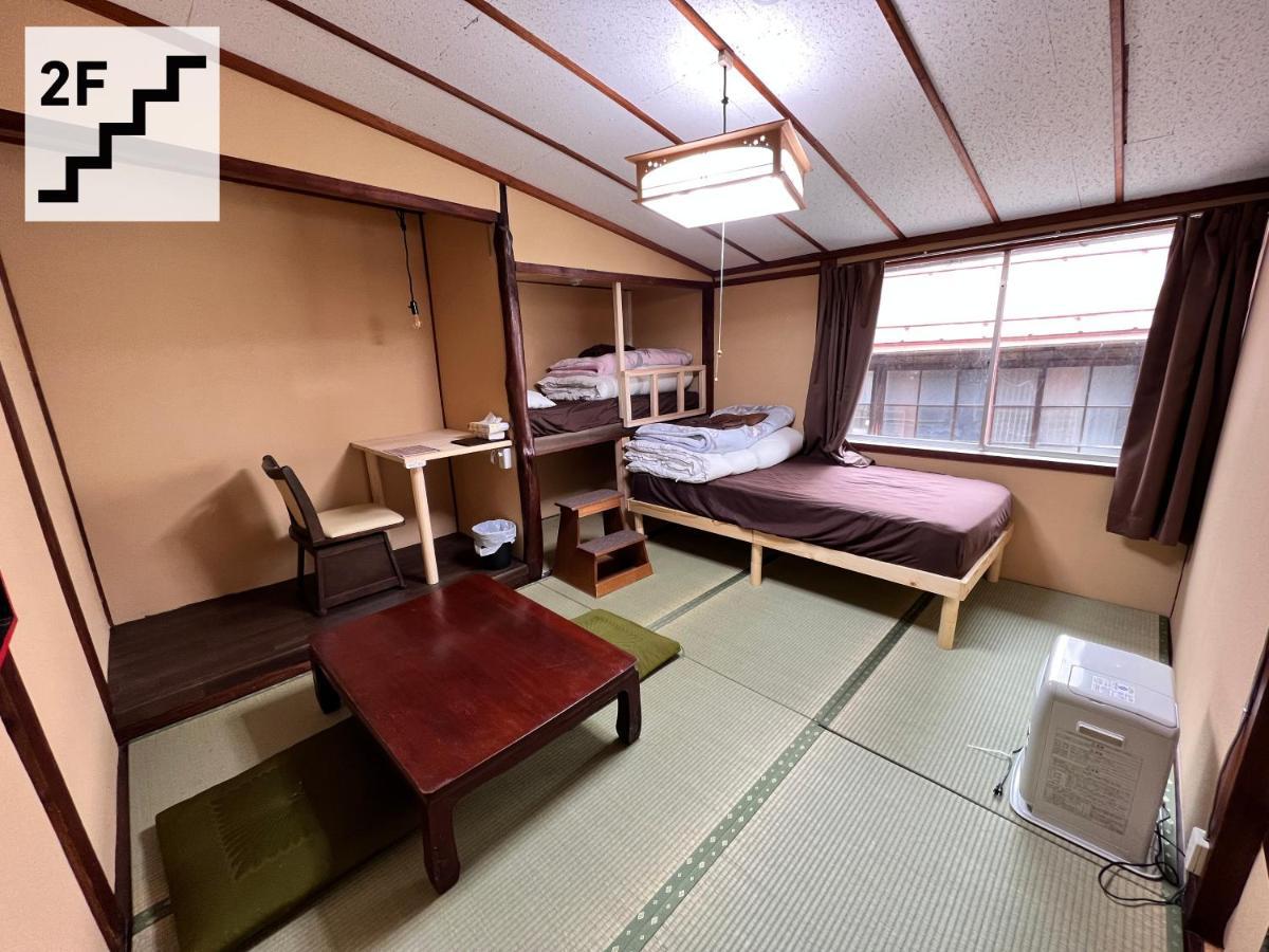 Hostel Murasaki Ryokan Takayama  Exterior photo